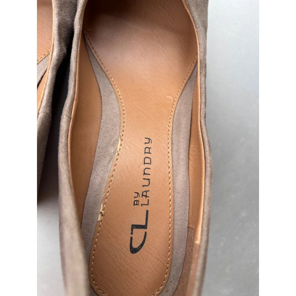 CL by Laundry Womens‎ Taupe Faux Suede Wedge Pumps Almond Toe Size 6M Business